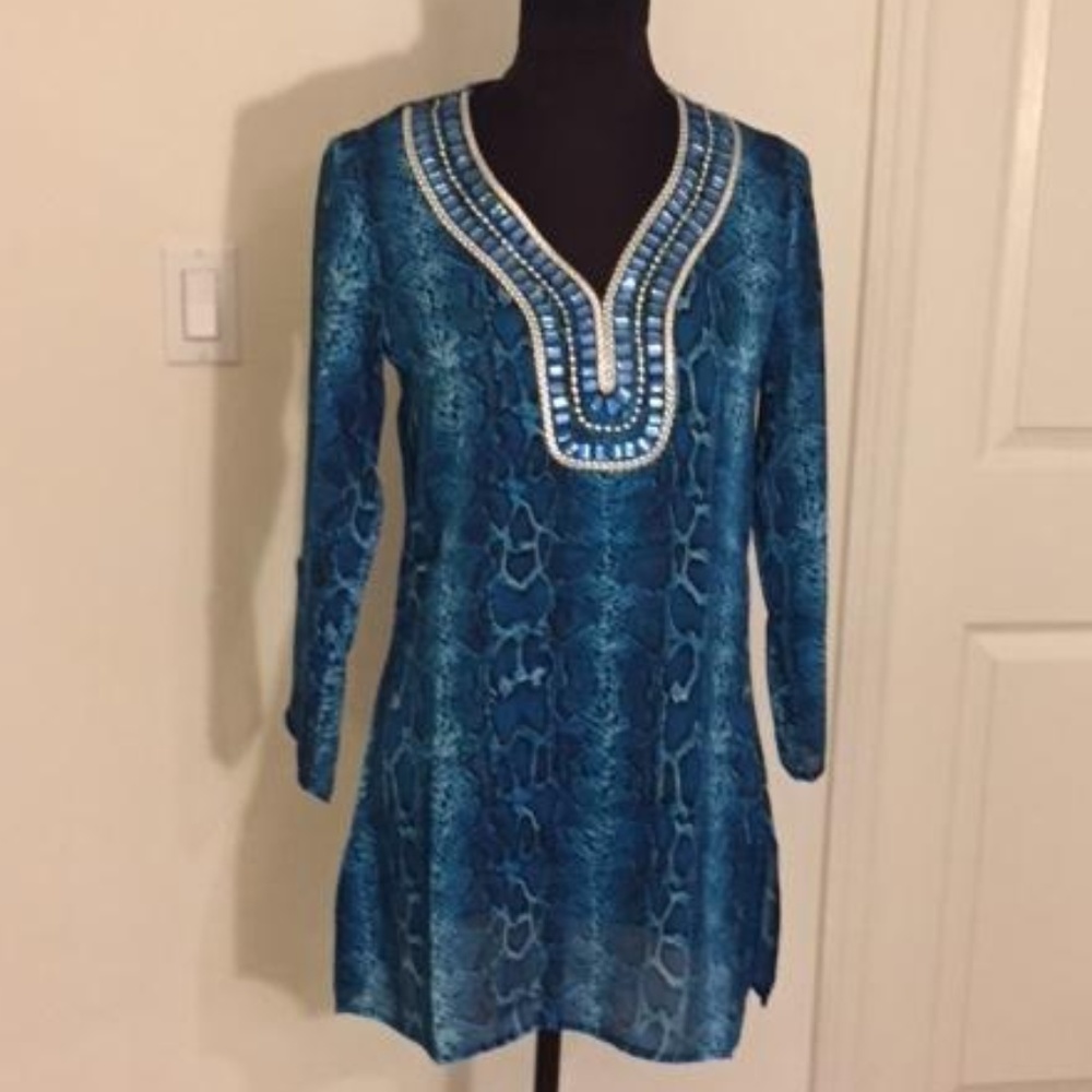 IMAN Jeweled V-Neckline W/Gold Piping Tunic Top